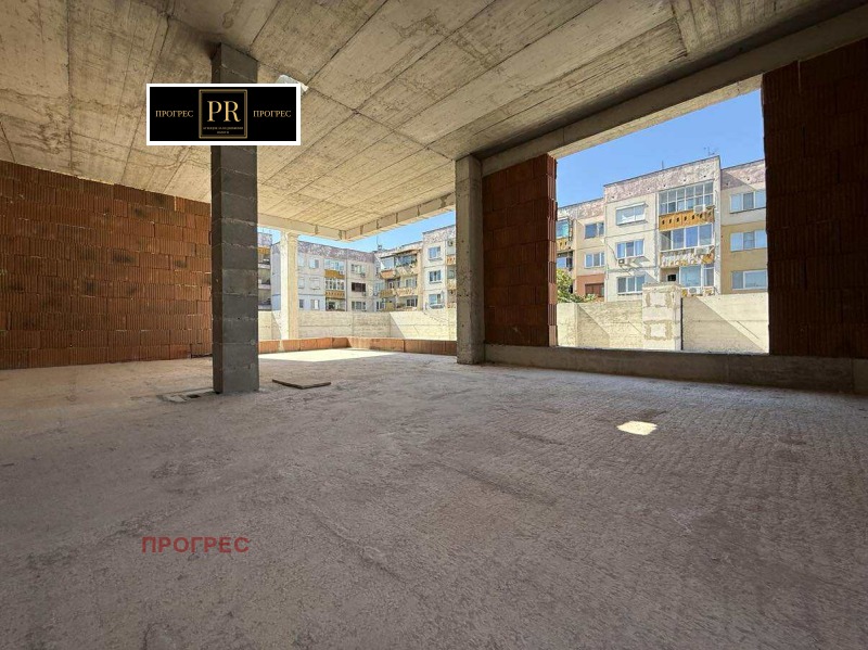 En venta  2 dormitorios Plovdiv , Yuzhen , 124 metros cuadrados | 36833562 - imagen [3]