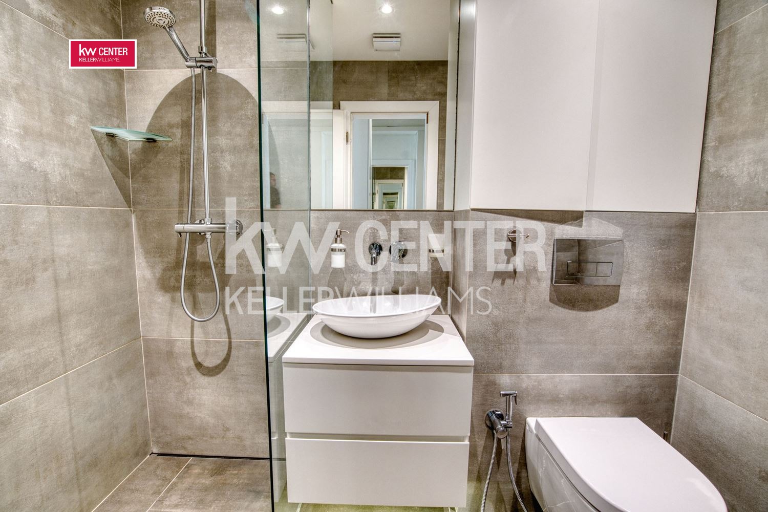 Продава 2-СТАЕН, гр. София, Център, снимка 8 - Апартаменти - 54921685