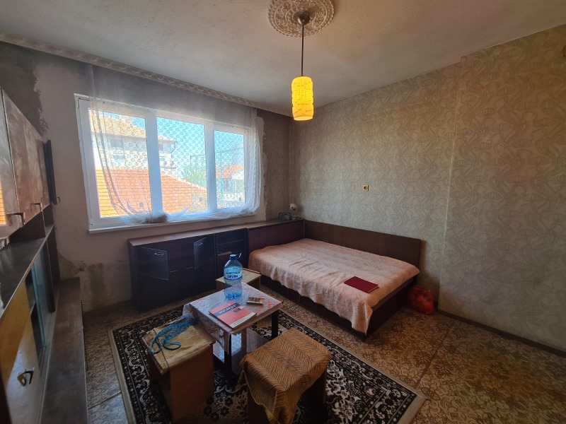 Продава 3-СТАЕН в град Хасково, Воеводски - 97 кв.м / 100 000 € » 195 583.00 лв., ИМОТИ-МИРА