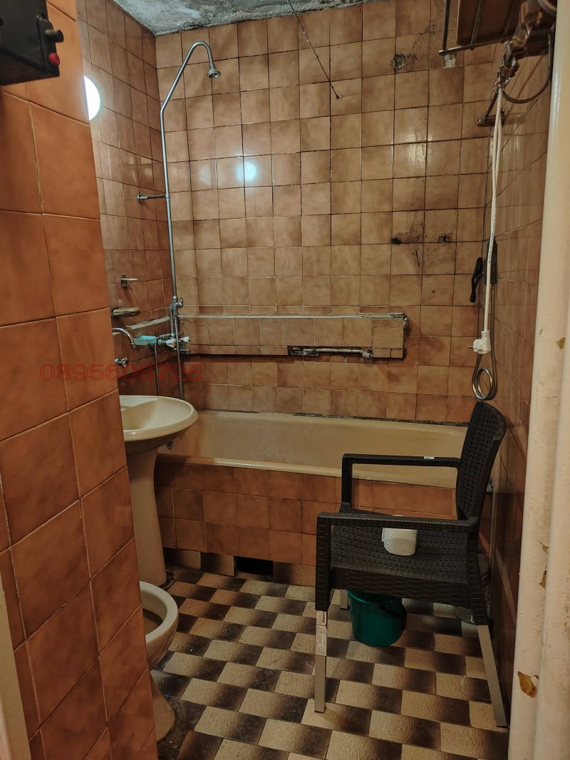 Продава 2-СТАЕН, гр. Перник, Изток, снимка 13 - Апартаменти - 52782521