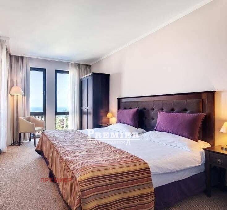 À vendre  1 chambre région Bourgas , k.k. Slantchev bryag , 70 m² | 58293620