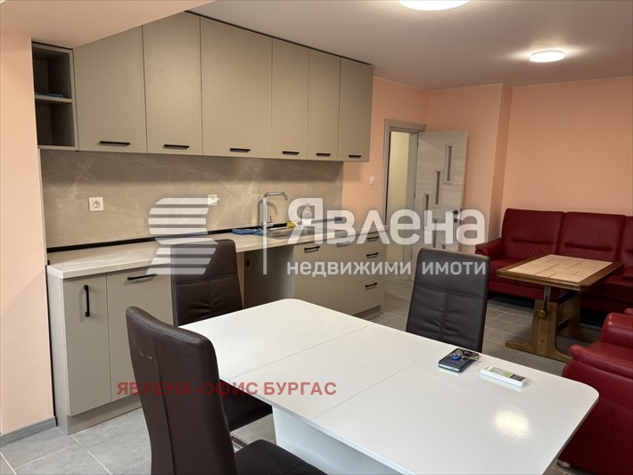 Продава 2-СТАЕН, гр. Бургас, Славейков, снимка 2 - Апартаменти - 53344464