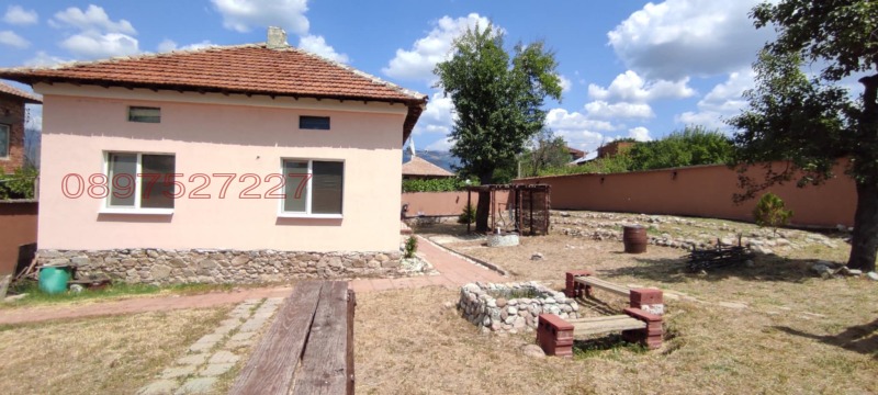 Продава КЪЩА, област Пловдив, с. Слатина • 68500 € • 41073554 — Holmes.bg