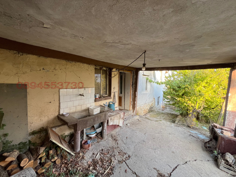 Продава КЪЩА, с. Владиня, област Ловеч, снимка 8 - Къщи - 52779962