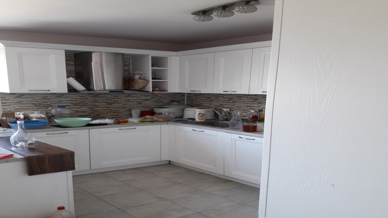 Te koop  3 slaapkamers Sofia , Reduta , 196 m² | 23392384 - afbeelding [4]