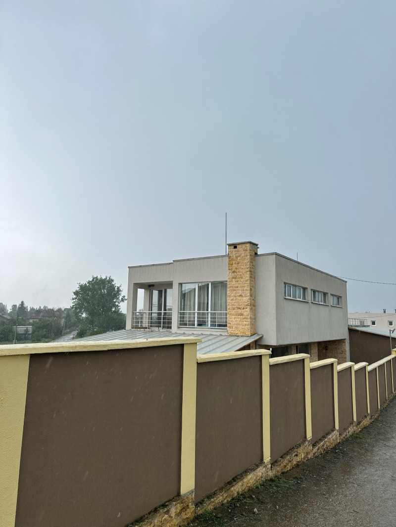 Til salg  Hus Sofia , Zhiten , 300 kvm | 41735916