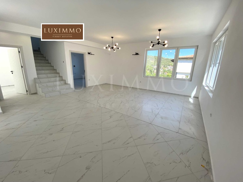 Продава  Къща, област Добрич, гр. Балчик •  235 000 € • ID 26203193 — holmes.bg - [1] 