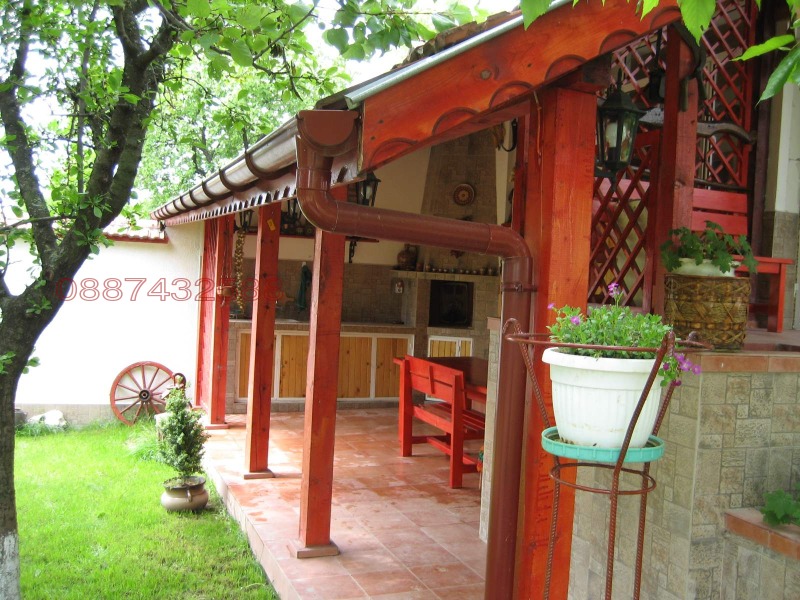 Продава ВИЛА, гр. Плевен, Сторгозия