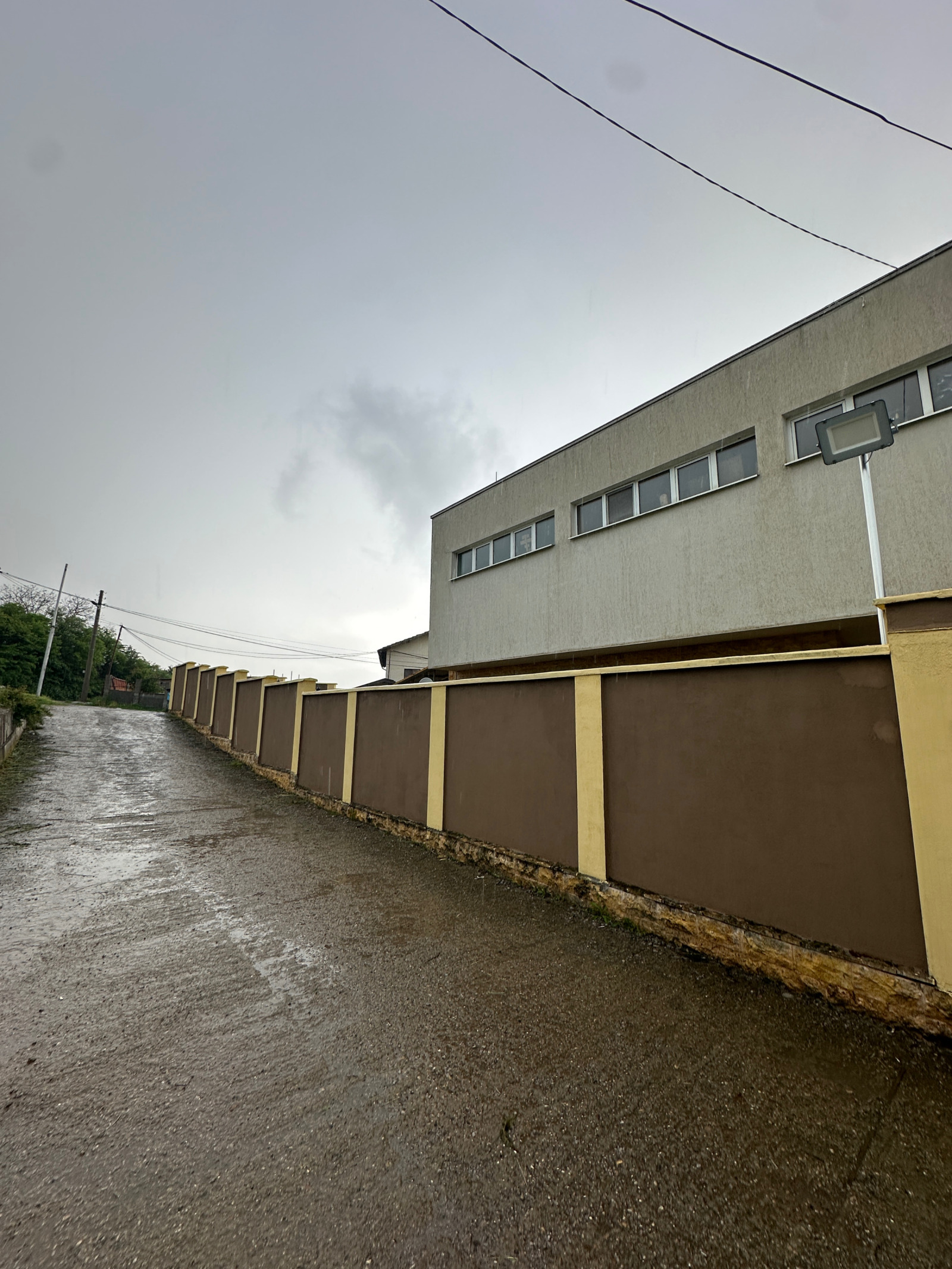 Продава КЪЩА, гр. София, с. Житен, снимка 2 - Къщи - 54108503