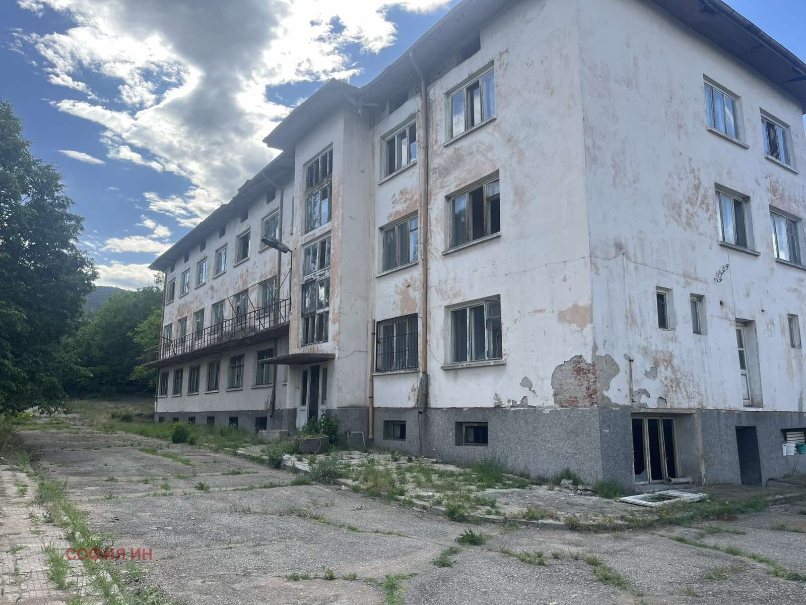 Продава ПРОМ. ПОМЕЩЕНИЕ, гр. Бобошево, област Кюстендил