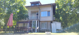 Dom m-t Priboj, Warna