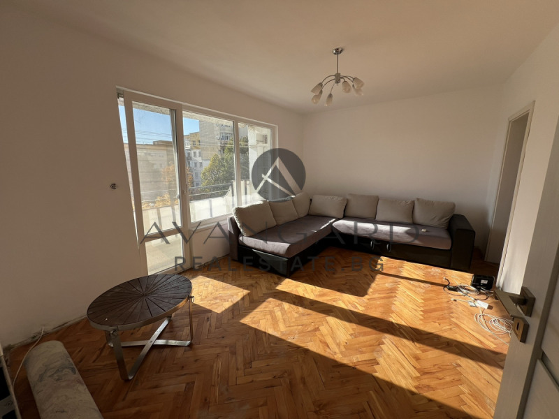 À venda  2 quartos Plovdiv , Trakiia , 80 m² | 54542663