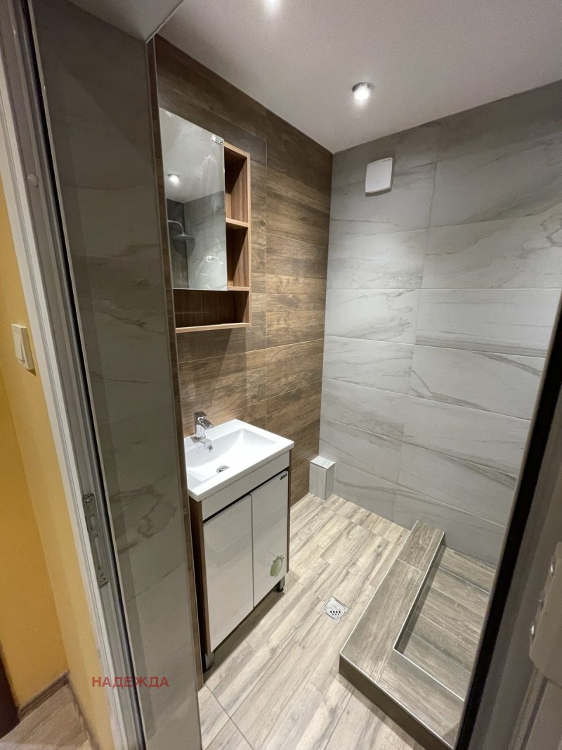 Продава  Многостаен град Плевен , Широк център , 79 кв.м | 38911033 - изображение [4]