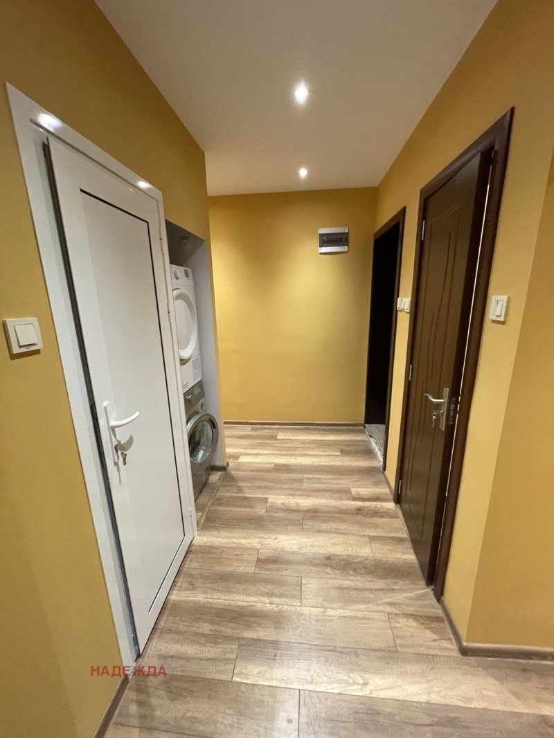 Продава  Многостаен град Плевен , Широк център , 79 кв.м | 38911033 - изображение [8]
