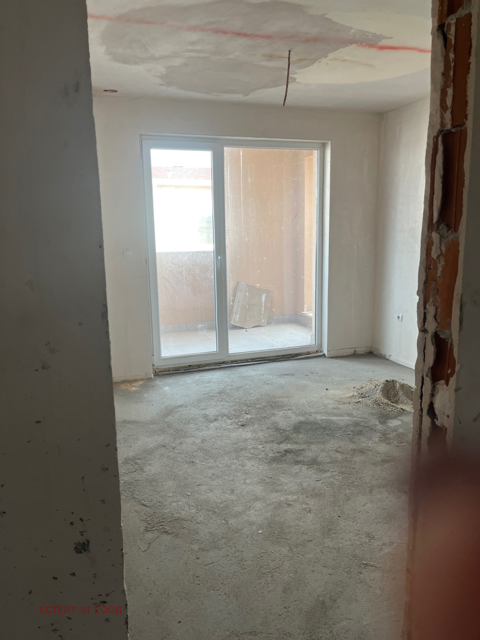 Продава 3-СТАЕН, гр. Пловдив, Остромила, снимка 2 - Апартаменти - 49720294
