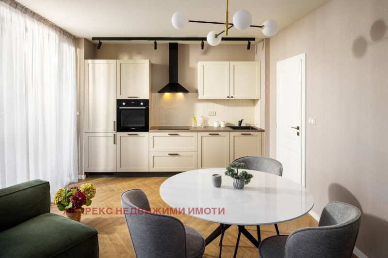 Продава 2-СТАЕН в град Пловдив, Кършияка - 75 кв.м / 224 728 € » 439 529.76 лв., АВИРЕКС НЕДВИЖИМИ ИМОТИ
