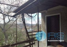 Βίλα Λοζεβο, περιοχή Σούμεν 1