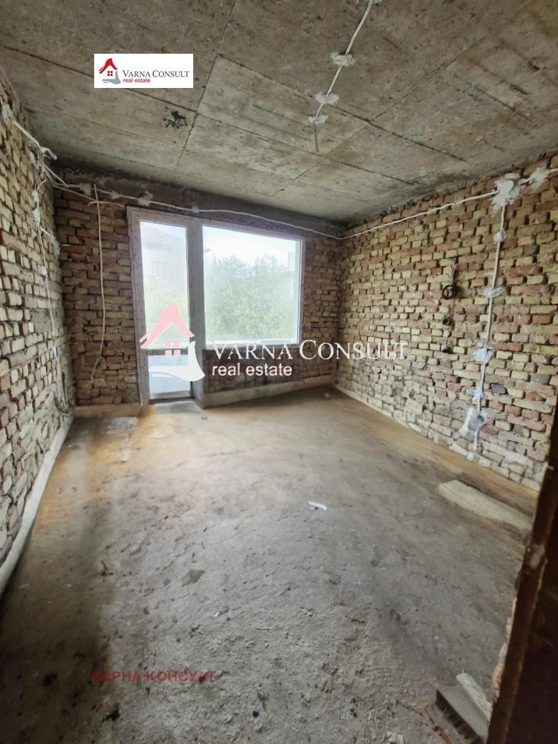 Продава КЪЩА, гр. Аксаково, област Варна, снимка 3 - Къщи - 52233728