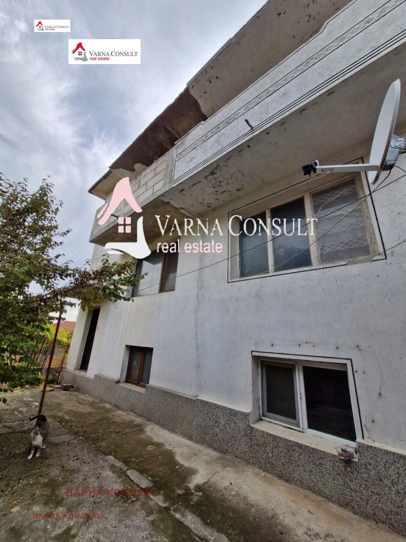 Продава КЪЩА, гр. Аксаково, област Варна, снимка 8 - Къщи - 52233728