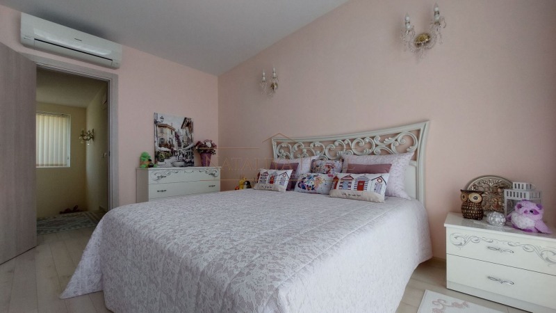 Продава КЪЩА, гр. Бургас, Сарафово, снимка 6 - Къщи - 52332614