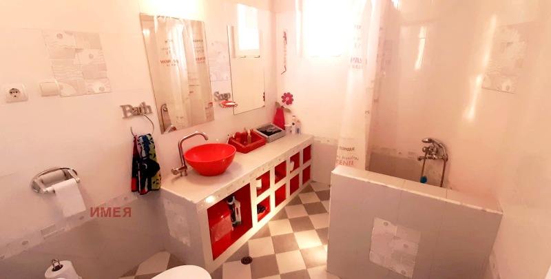 Продава КЪЩА, гр. Годеч, област София област, снимка 13 - Къщи - 53343200