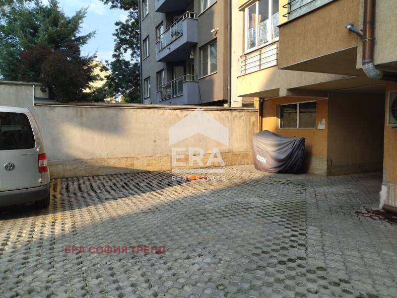 In vendita  Гараж, Паркомясто Sofia , Tsentar , 11 mq | 11137738 - Immagine [3]