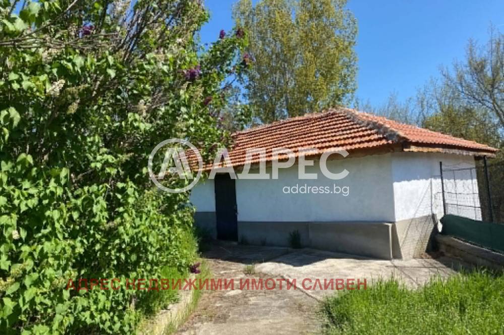Продава КЪЩА, с. Червенаково, област Сливен, снимка 3 - Къщи - 55274647
