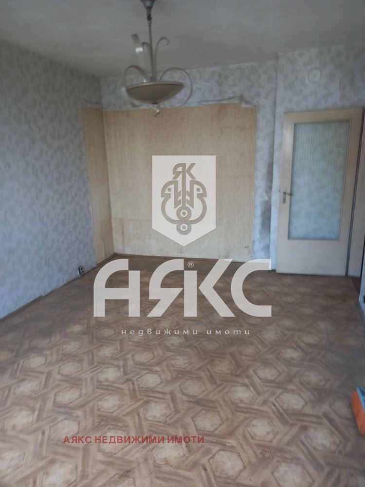 Продава  2-стаен град София , Надежда 1 , 66 кв.м | 49361435