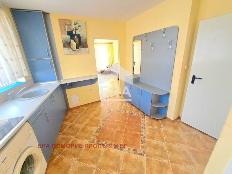 Продава 2-СТАЕН, гр. Поморие, област Бургас, снимка 3 - Апартаменти - 56268532