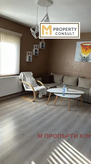 Продава КЪЩА, гр. Луковит, област Ловеч, снимка 5 - Къщи - 52362552