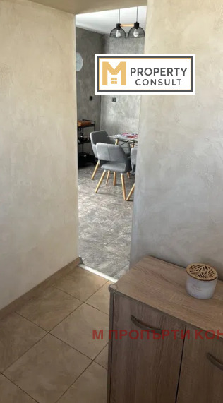 Продава КЪЩА, гр. Луковит, област Ловеч, снимка 8 - Къщи - 52362552