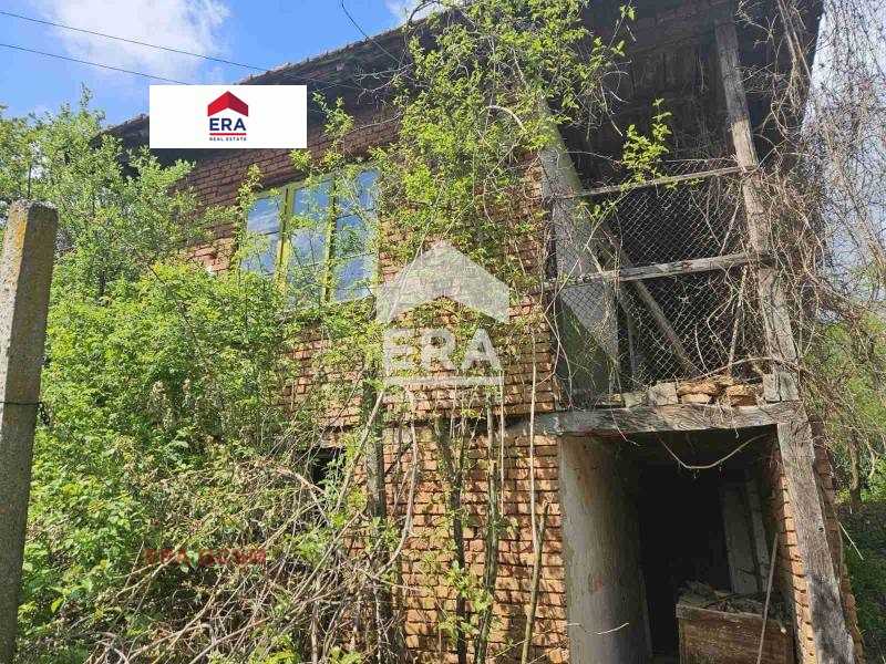 Продава КЪЩА, с. Хлевене, област Ловеч, снимка 2 - Къщи - 54287979