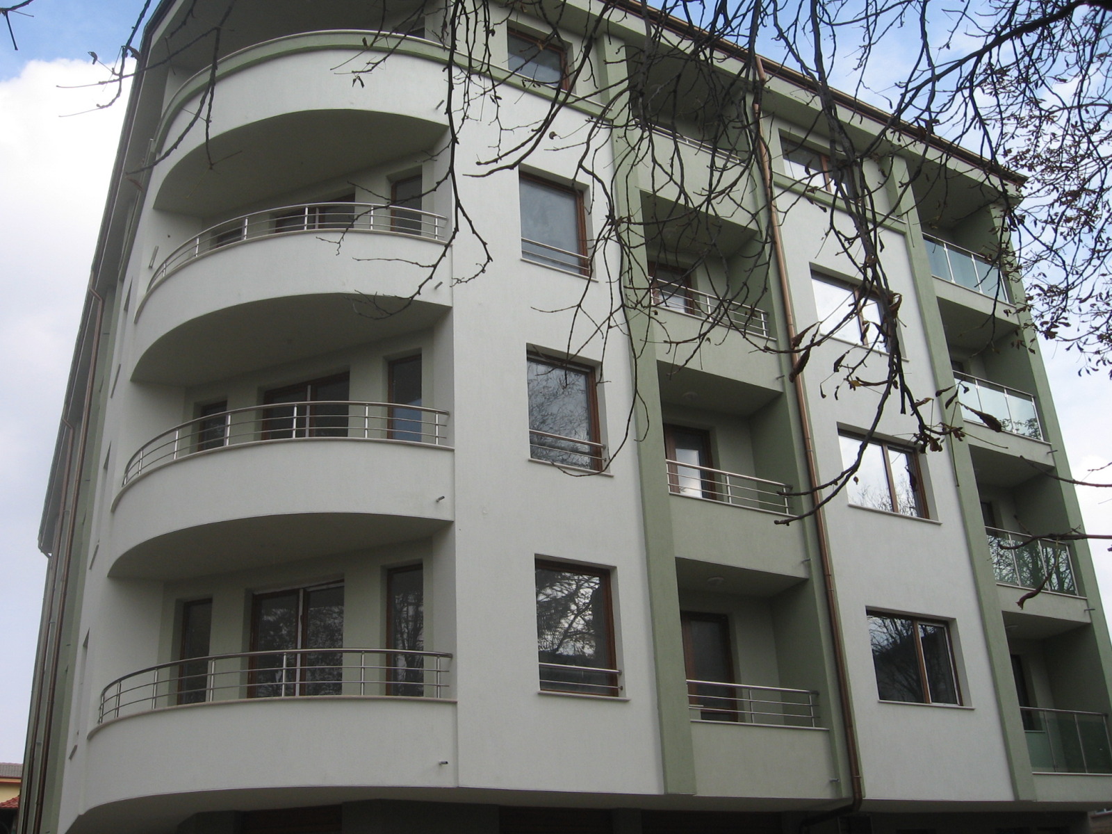 Продава МЕЗОНЕТ, гр. Плевен, Широк център, снимка 2 - Апартаменти - 56247210