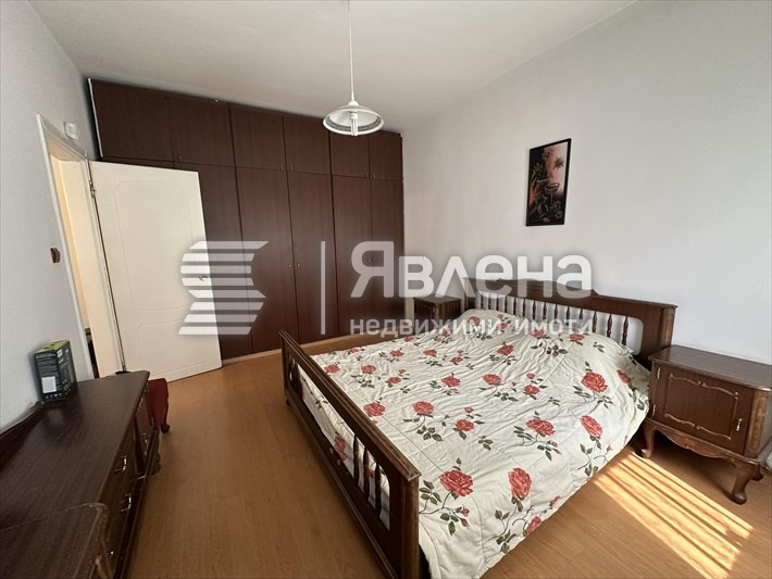 For Sale  1 bedroom Plovdiv , Izgrev , 64 sq.m | 40876340 - image [4]