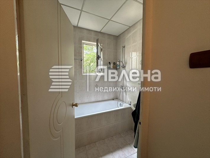 For Sale  1 bedroom Plovdiv , Izgrev , 64 sq.m | 40876340 - image [9]