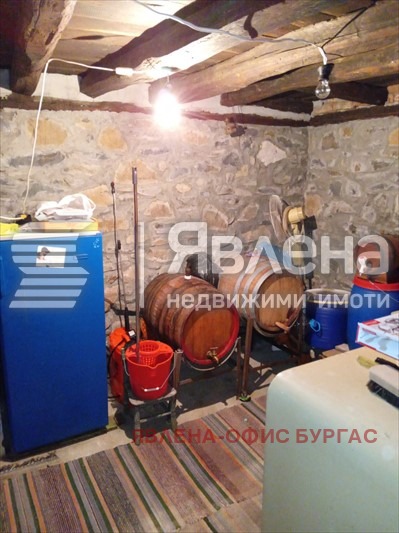 Продава КЪЩА, с. Изгрев, област Бургас, снимка 7 - Къщи - 52879222