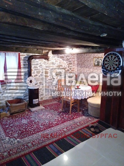 Продава КЪЩА, с. Изгрев, област Бургас, снимка 4 - Къщи - 52879222