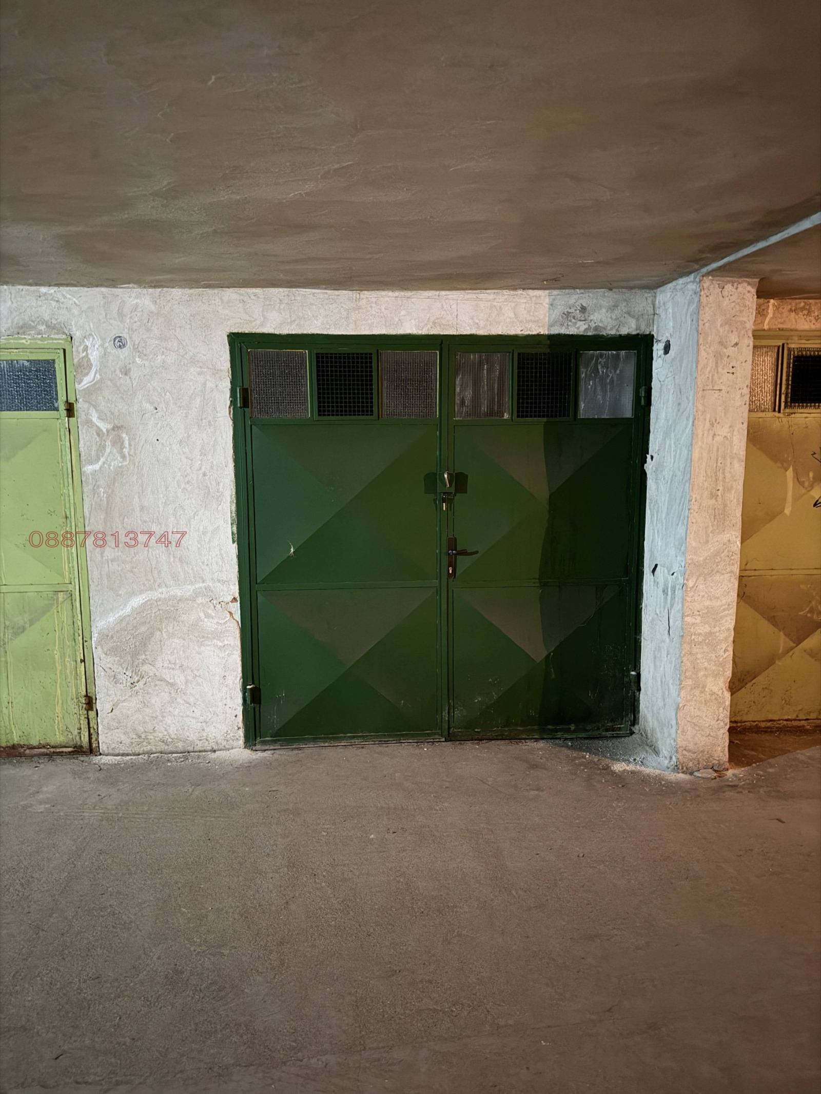 Продава ГАРАЖ, ПАРКОМЯСТО, гр. Русе, Широк център, снимка 5 - Гаражи и паркоместа - 56247174