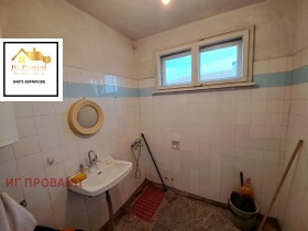 2 bedroom Aytos, region Burgas 6