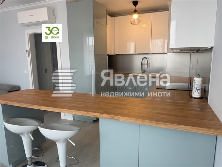 Продава 2-СТАЕН, гр. Варна, к.к. Св.Св. Константин и Елена, снимка 2 - Апартаменти - 55126156