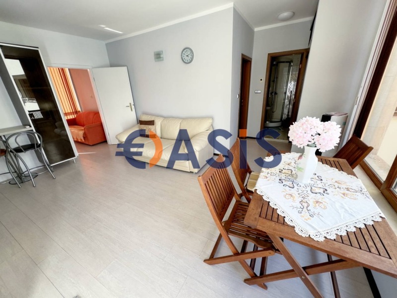 À venda  2 quartos região Burgas , k.k. Slantchev briag , 91 m² | 10058649