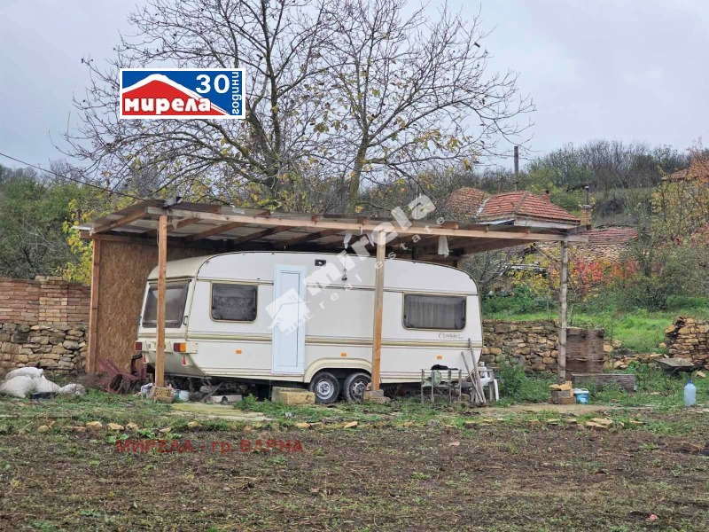 Продава КЪЩА, с. Ягнило, област Варна, снимка 8 - Къщи - 52398017