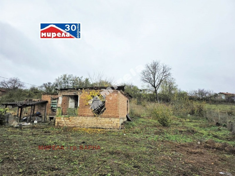 Продава КЪЩА, с. Ягнило, област Варна, снимка 6 - Къщи - 52398017