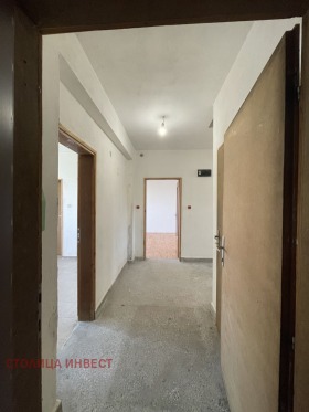 3 dormitoare Malîovița, Ruse 2