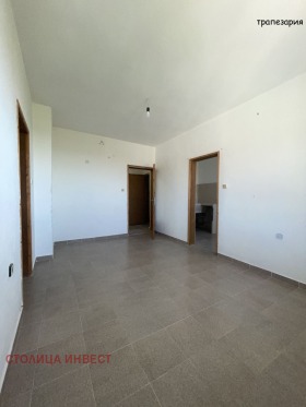 3 dormitoare Malîovița, Ruse 3