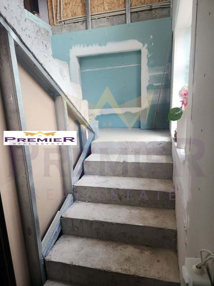 Продава КЪЩА, гр. Варна, м-т Ментешето, снимка 13 - Къщи - 54224257