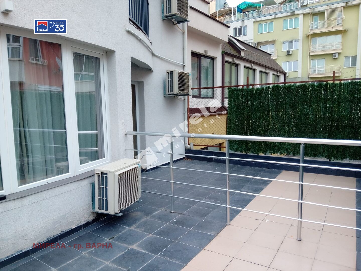 Продава МНОГОСТАЕН, гр. Варна, Център, снимка 2 - Апартаменти - 53793029