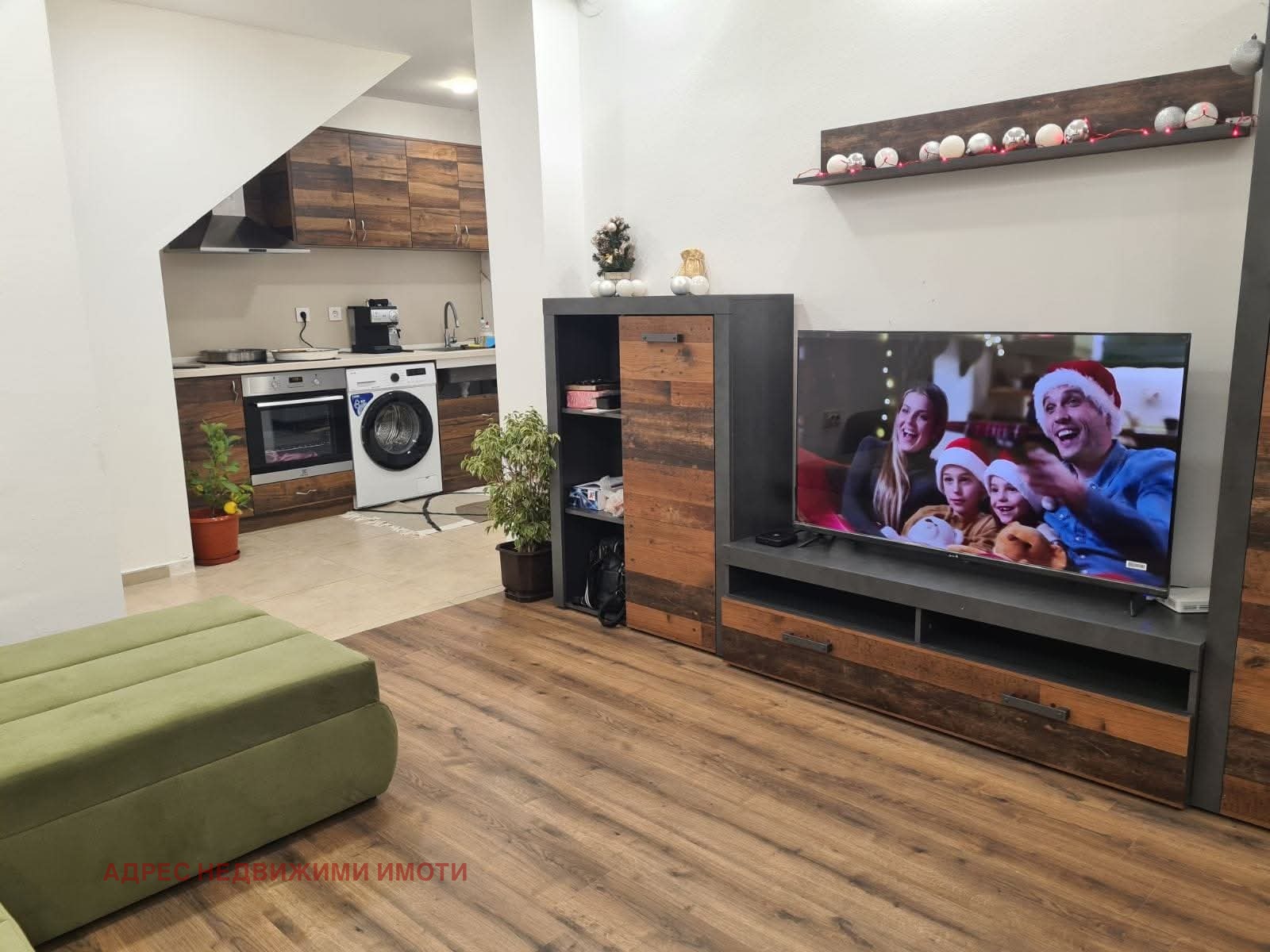 Продава КЪЩА, гр. Раднево, област Стара Загора, снимка 2 - Къщи - 54068173