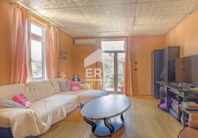 3+ chambres Tsentar, Sofia