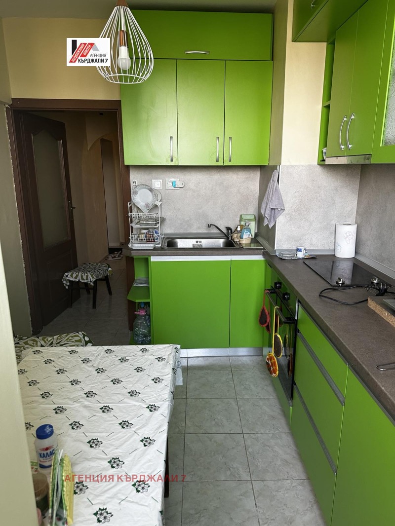 Продается  2 спальни Кърджали , Възрожденци , 87 кв.м | 77850827 - изображение [4]